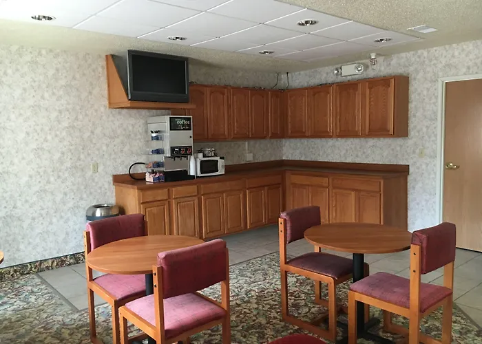 Budget Host Inn