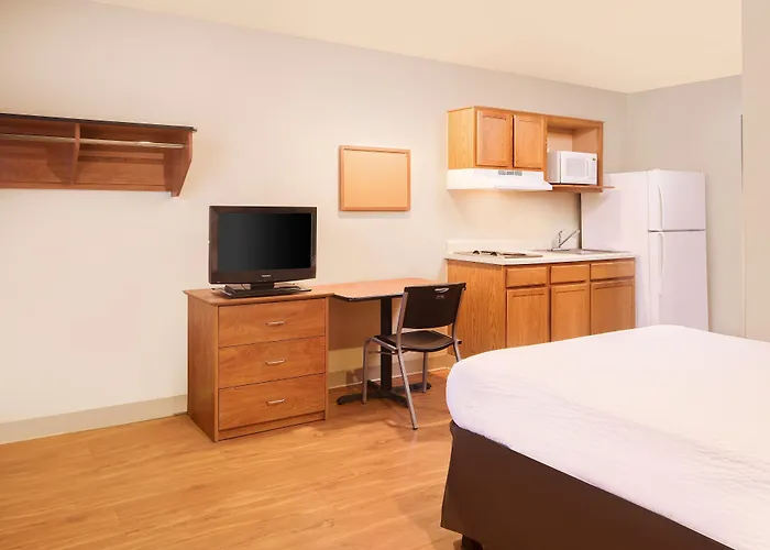 Extended Stay America Select Suites - Omaha - Southwest