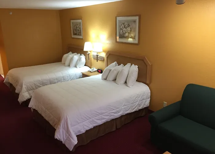 Parkfield Inn - Clinton