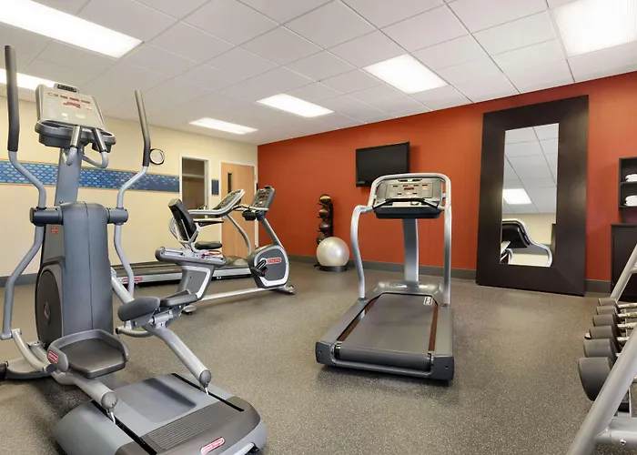 Hampton Inn & Suites Largo