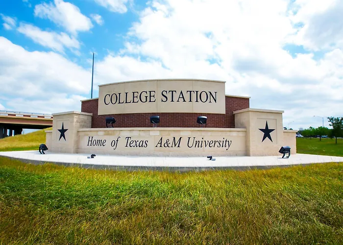 Holiday Inn & Suites College Station-Aggieland By Ihg