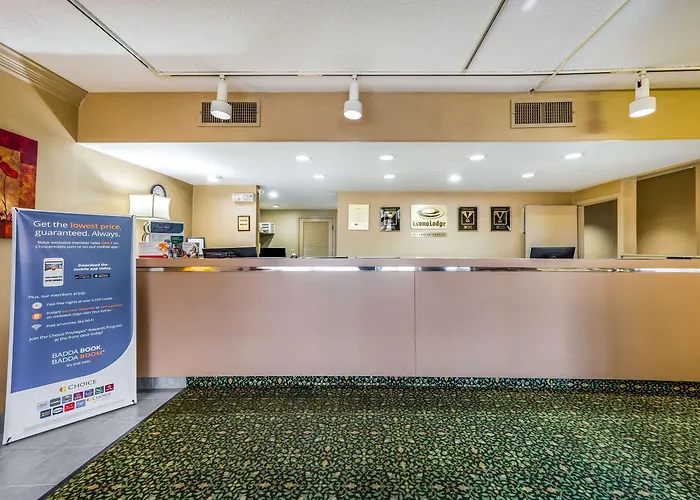 Econo Lodge Corinth
