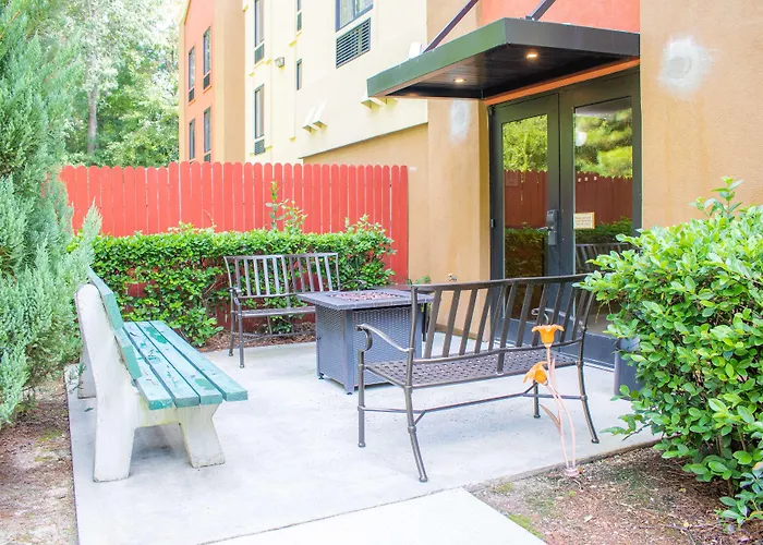 Best Western Plus Richmond Hill Inn