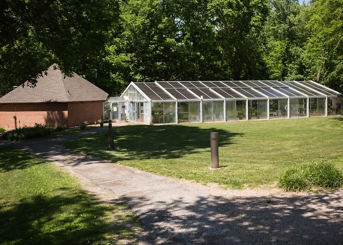 New Harmony Inn Resort And Conference Center