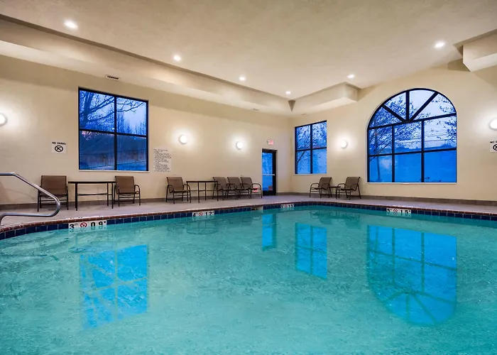 Holiday Inn Express & Suites Rocky Mount Smith Mountain Lake By Ihg