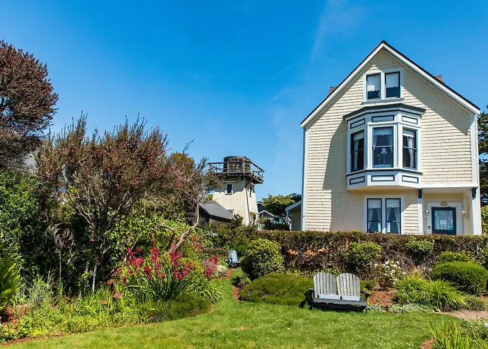 Headlands Inn Bed And Breakfast