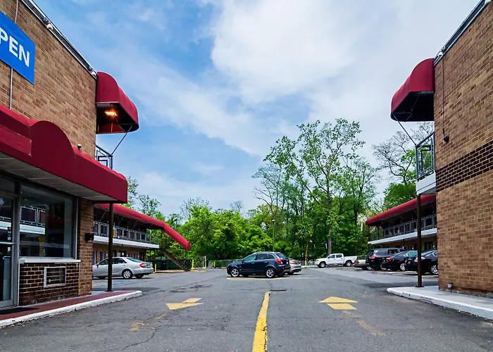 Motel 6-Elmsford, Ny - White Plains