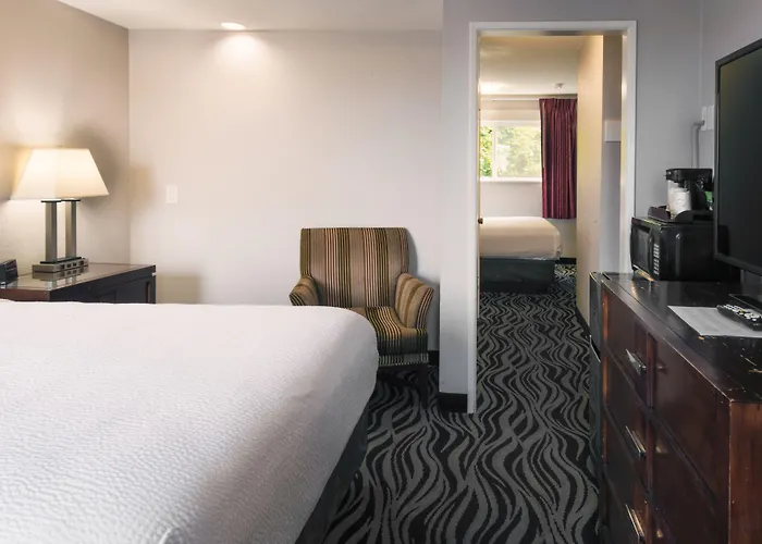 Astoria Rivershore Motel