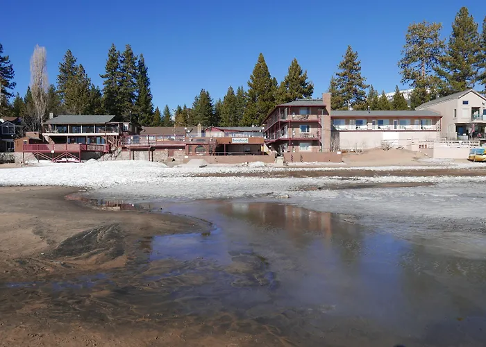 Crown Motel