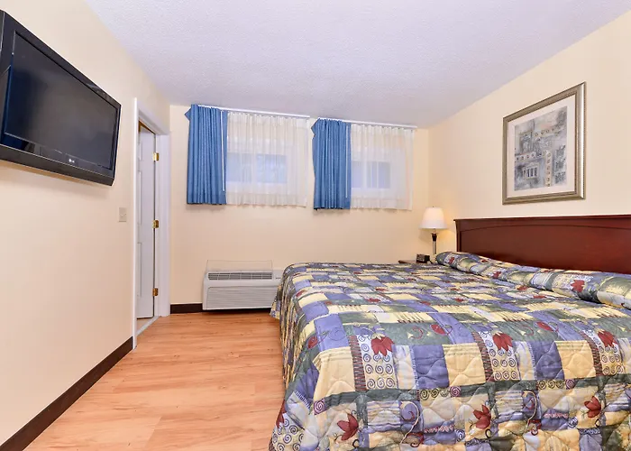 Tower Inn And Suites Of Guilford / Madison