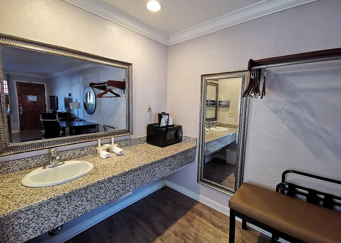 Journey Inn