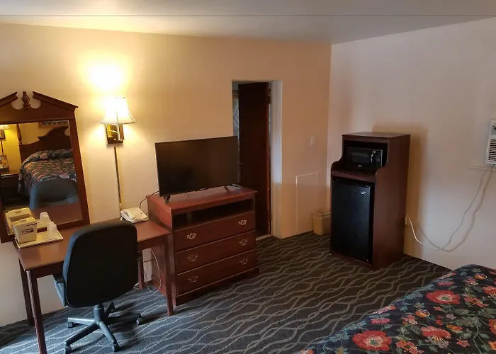 Budget Host Inn