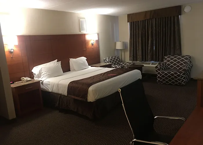 Ramada By Wyndham Rockville Centre
