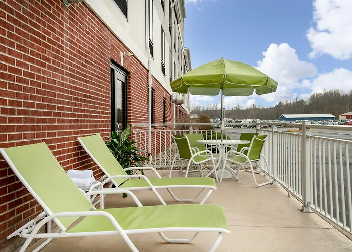 Holiday Inn Express Hotel & Suites Ashland By Ihg