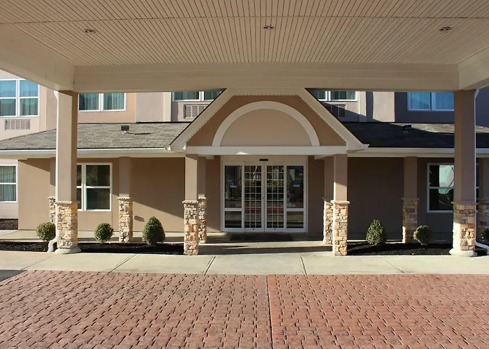 Comfort Inn & Suites Northern Kentucky