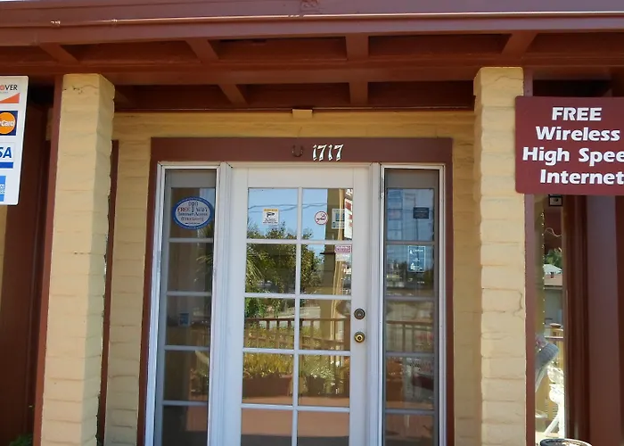 Hitching Post Studios Inn