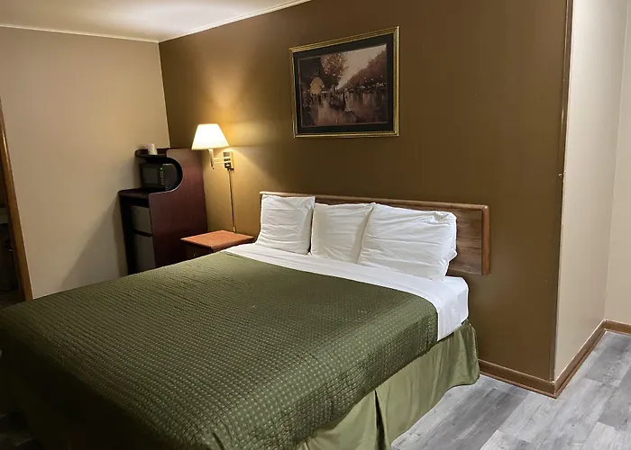 Colonial Inn
