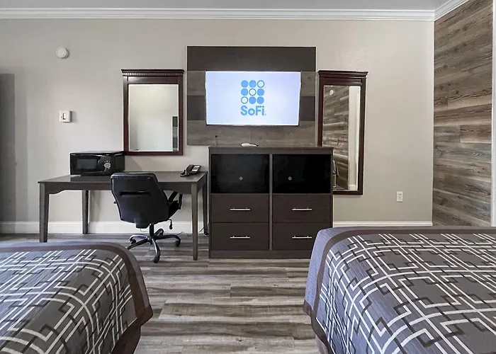Rodeo Lodge