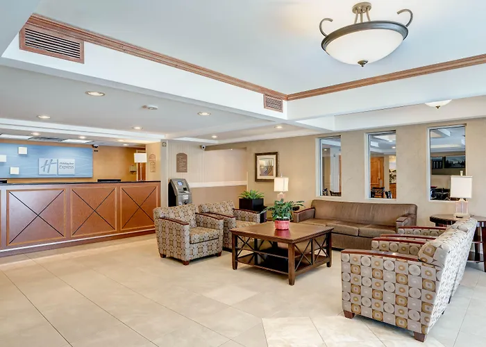Holiday Inn Express & Suites West Long Branch - Eatontown By Ihg