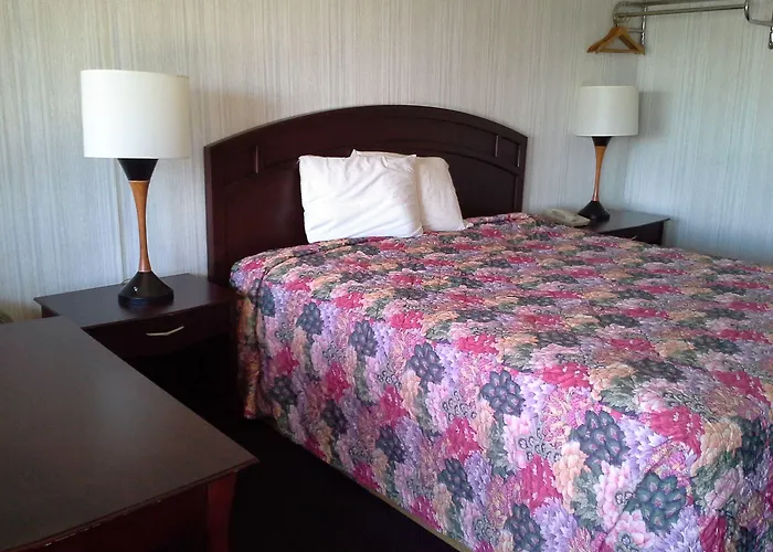Richland Inn And Suites