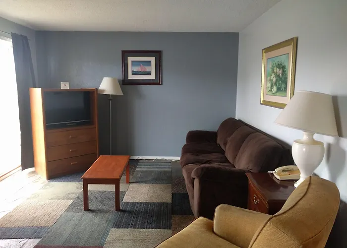 Ocean Shores Inn & Suites