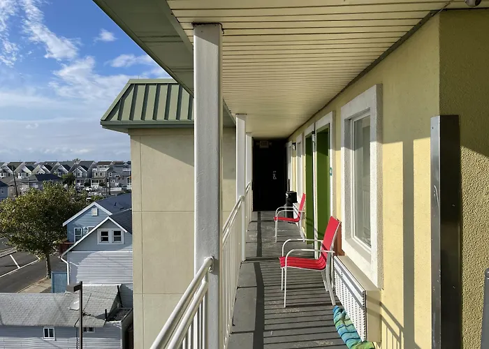 Sea Palace Inn