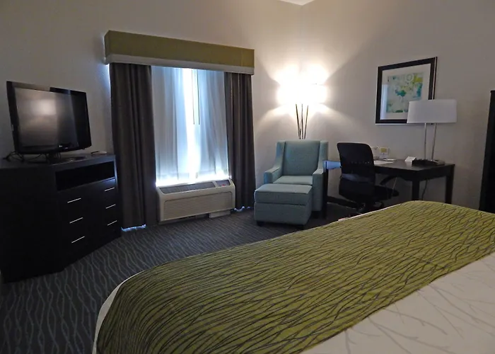 Ramada By Wyndham Burkburnett - Wichita Falls