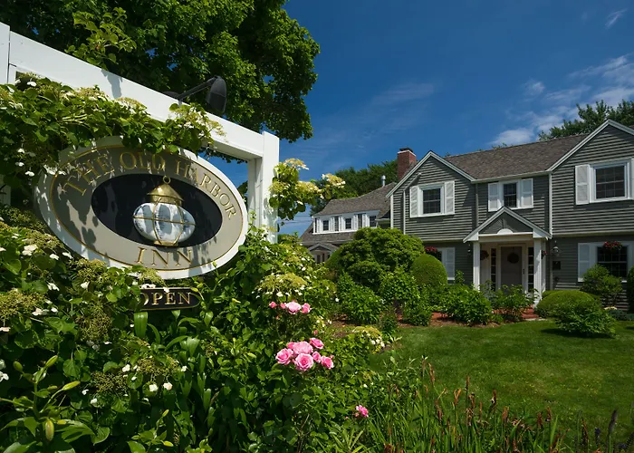 Old Harbor Inn