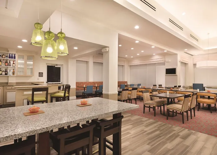 Hilton Garden Inn Akron-Canton Airport