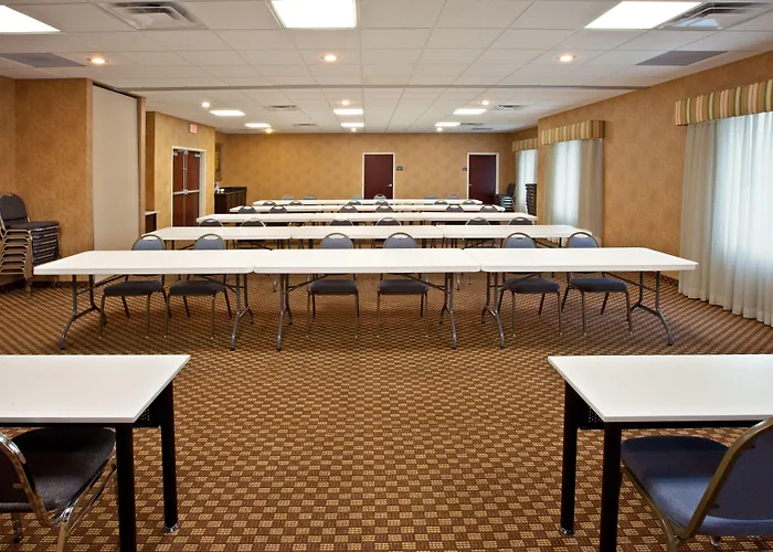 Holiday Inn Express Hotel & Suites Frankfort By Ihg