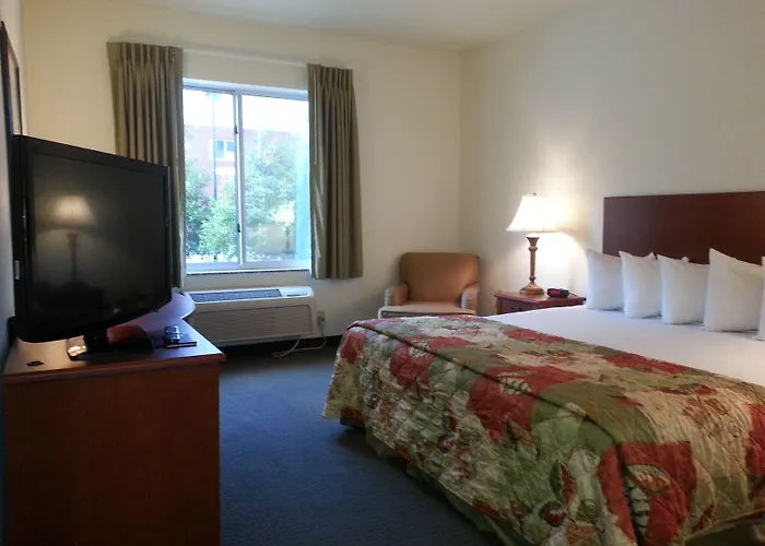 Sleep Inn & Suites Newport News City Center Area