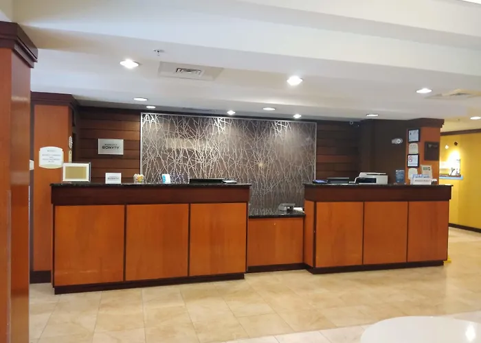 Fairfield Inn & Suites Greensboro Wendover