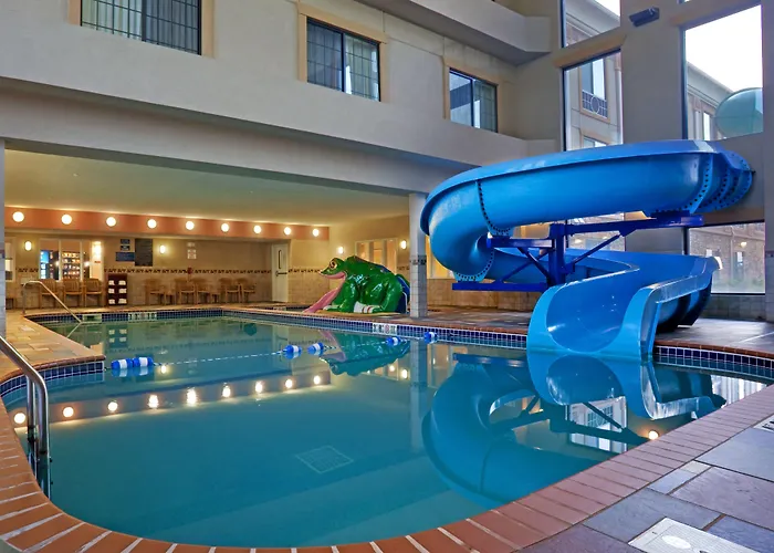 Holiday Inn Express Hotel & Suites Longmont By Ihg