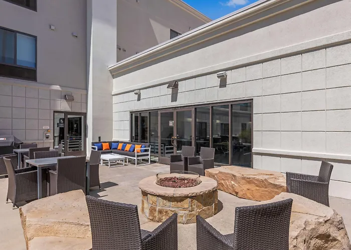 Hampton Inn & Suites Greeley