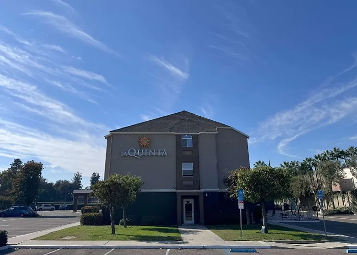 La Quinta By Wyndham Tulare