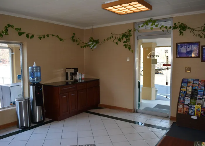 Budget Inn Falls Church