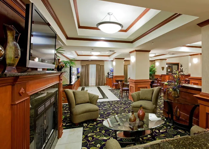 Holiday Inn Express Hotel And Suites Ada By Ihg