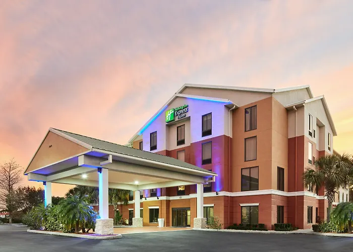 Holiday Inn Express & Suites Port Richey By Ihg