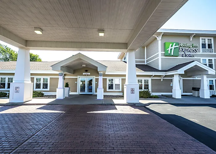 Holiday Inn Express & Suites Iron Mountain By Ihg