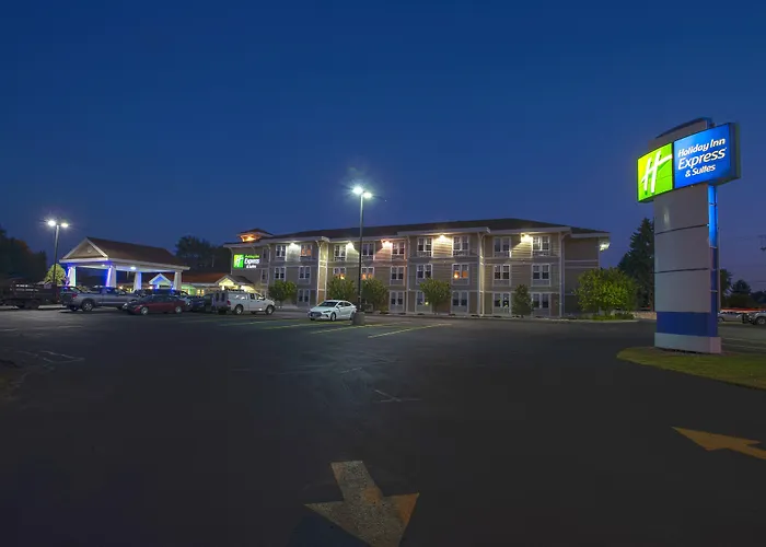 Holiday Inn Express & Suites Iron Mountain By Ihg