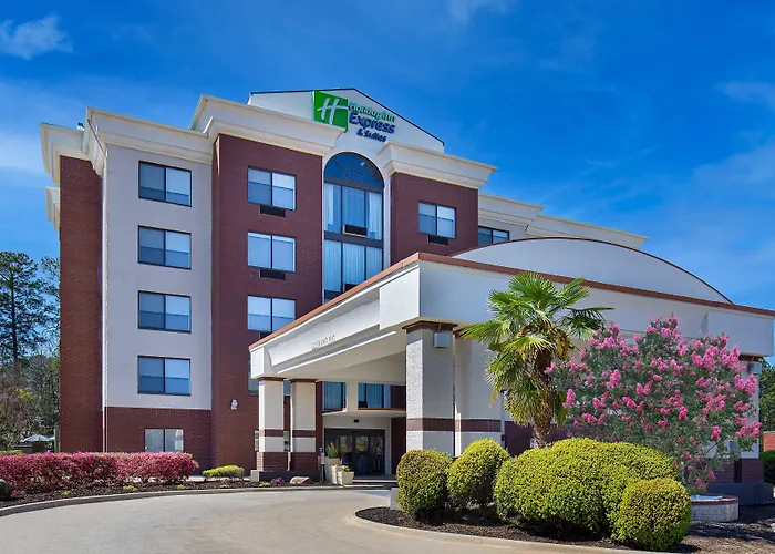 Holiday Inn Express Hotel & Suites Birmingham - Inverness 280 By Ihg