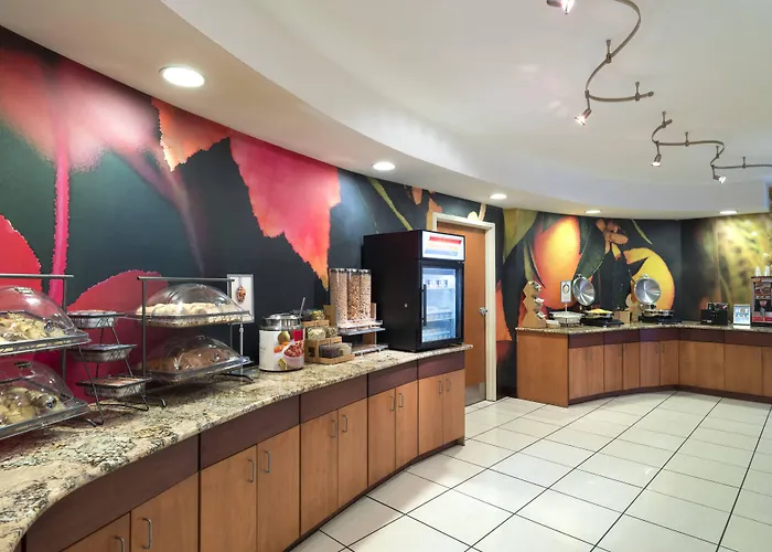Fairfield Inn & Suites By Marriott State College