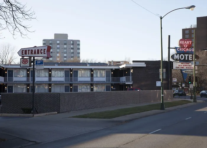 Heart O' Chicago Motel