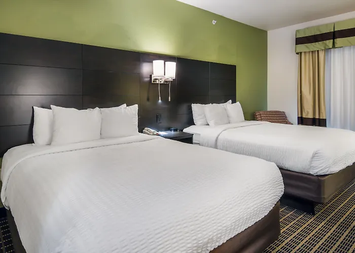 Clarion Inn & Suites Weatherford South