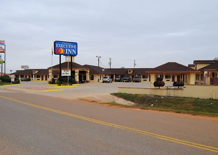 Cotulla Executive Inn