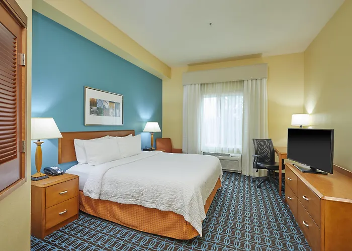 Fairfield Inn & Suites Burlington