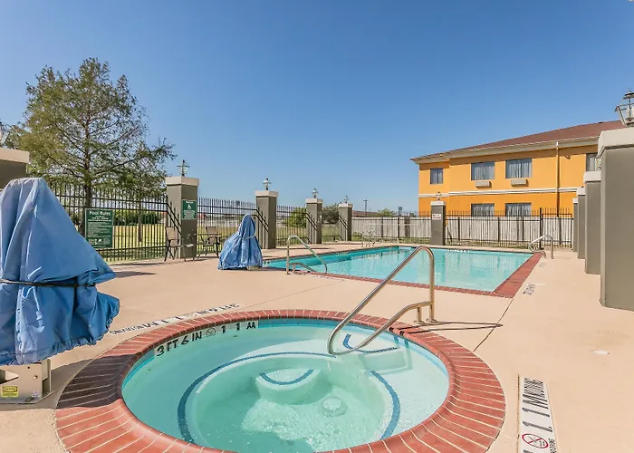 La Quinta By Wyndham Granbury