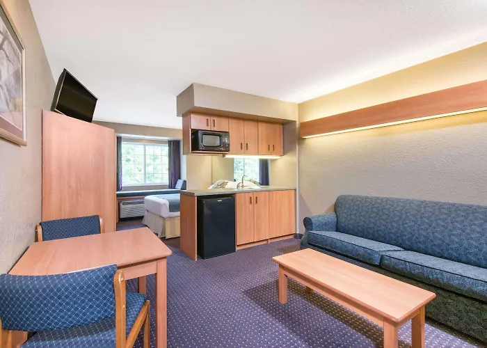Microtel Inn & Suites By Wyndham Hazelton/Bruceton Mills