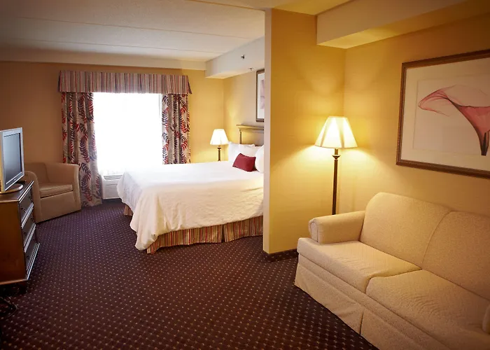 Country Inn & Suites By Radisson, Grand Rapids East, Mi
