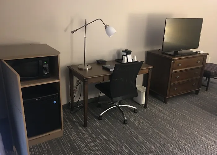 Country Inn & Suites By Radisson, Grand Rapids East, Mi